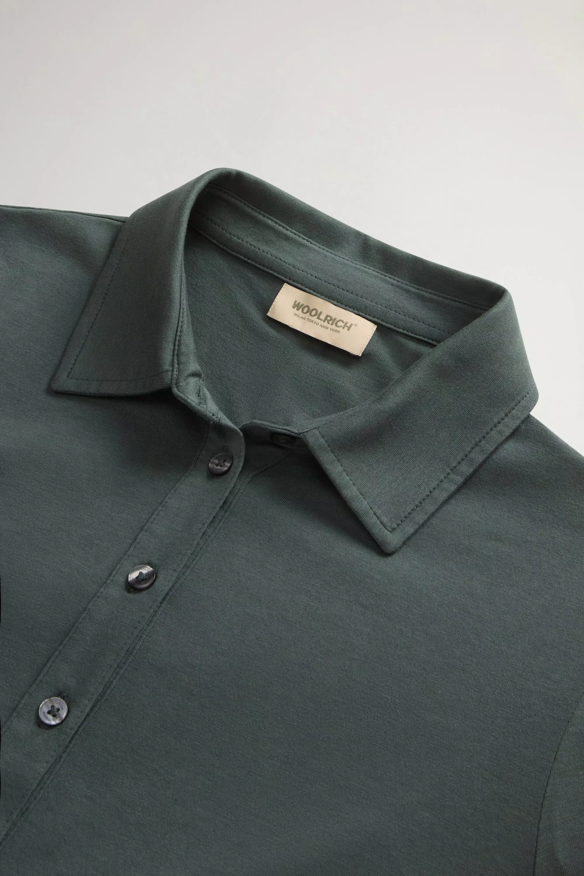 Luxe Polo-Shirt aus Baumwolle- und Modal-Mischgewebe - Forest Veil