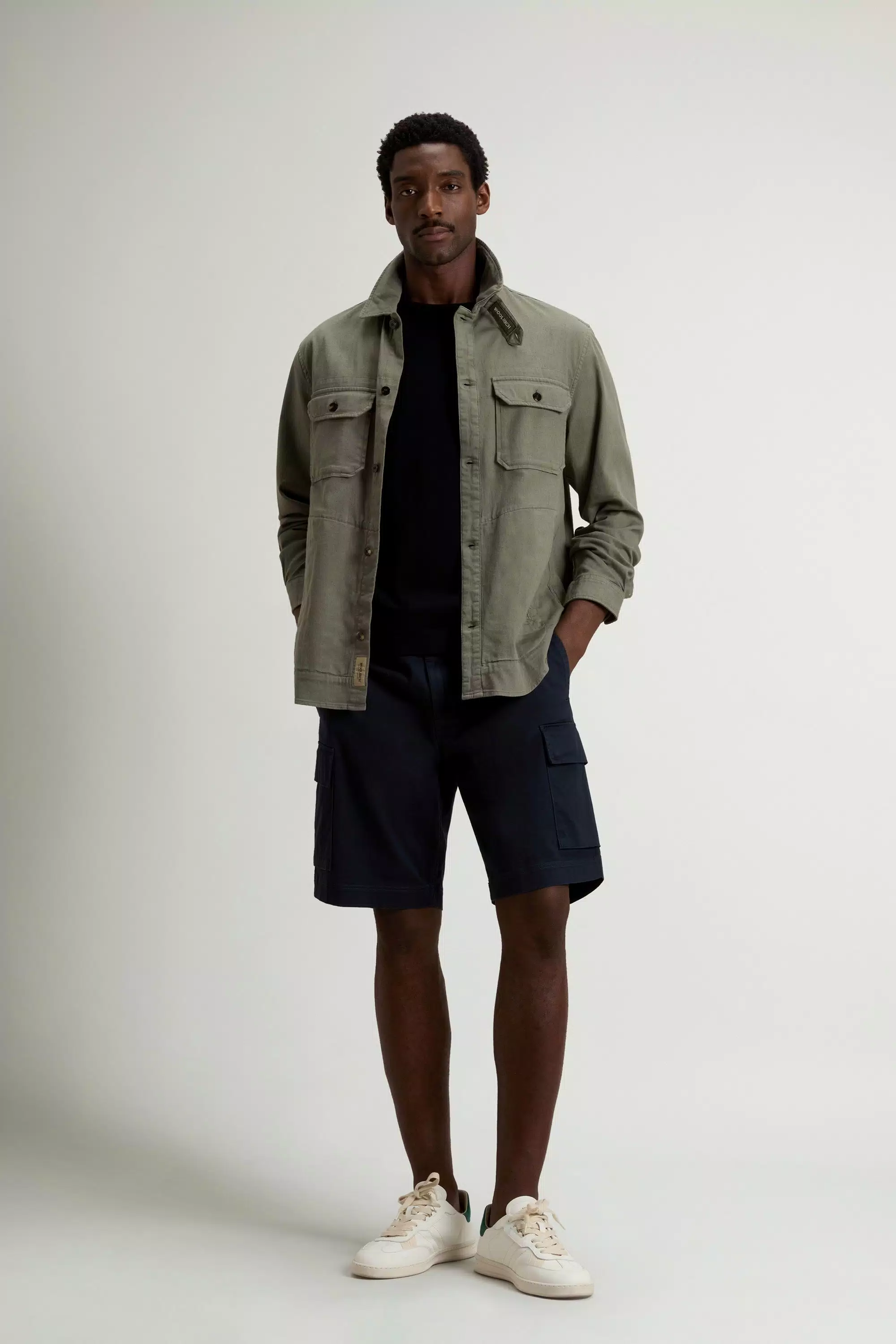 Gedüngtes Safari-Overshirt aus Baumwolle und Leinenmischung - Rauchgrüngrün