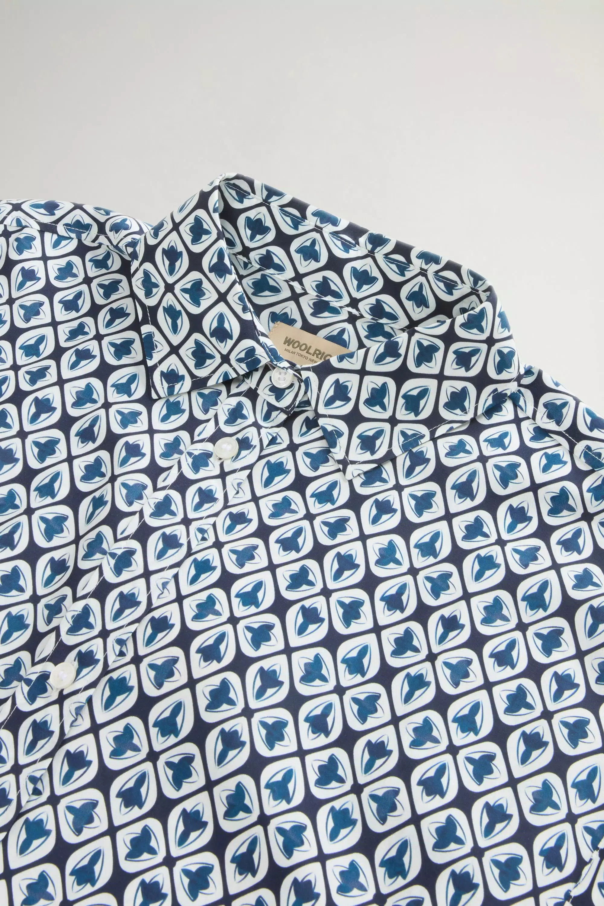 Hemdkleid aus Baumwollmischung mit Gürtel - Blau Fliesenblüte