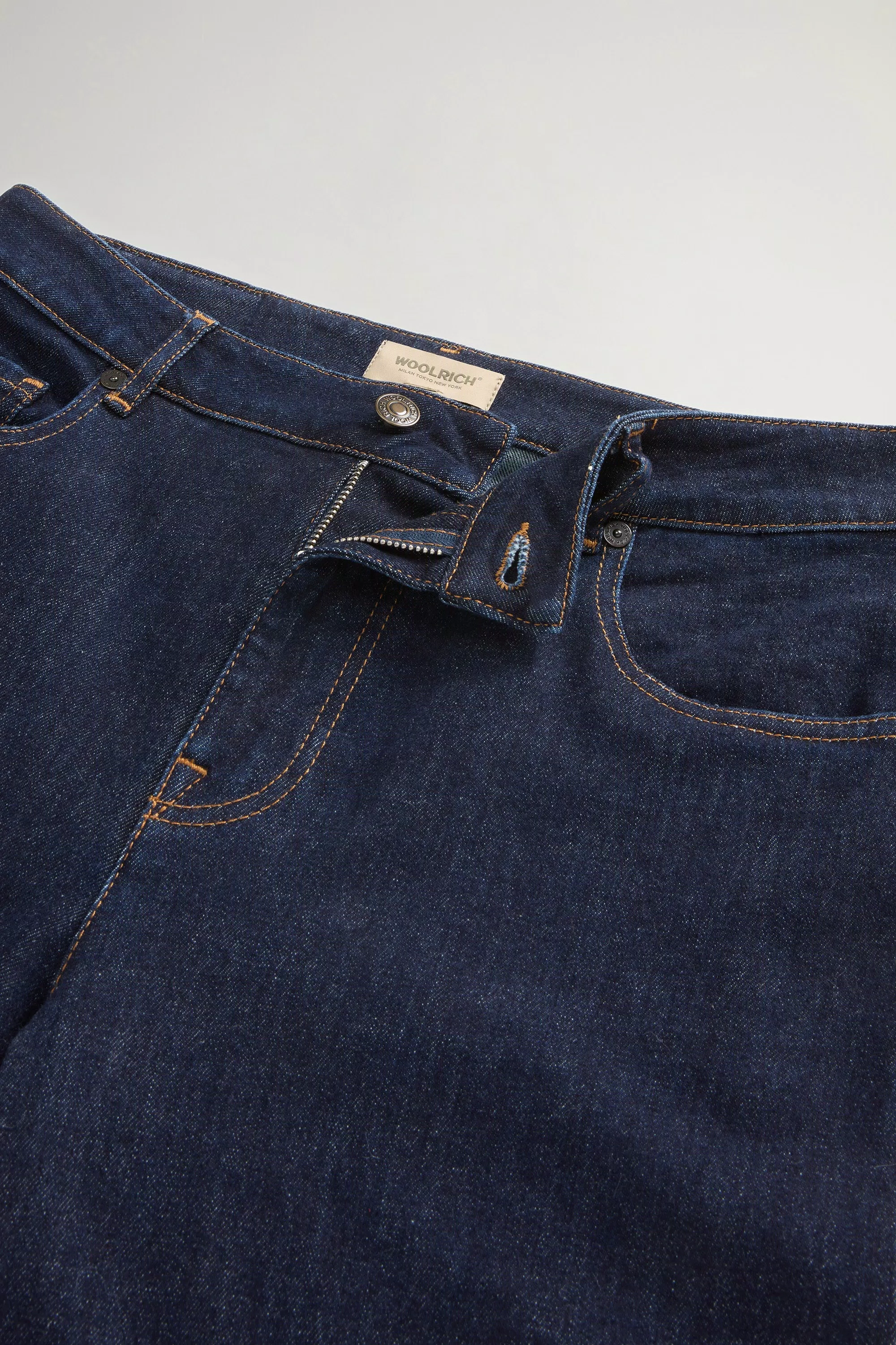 Weite Hose mit Five-Pocket-Design aus dehnbarem Baumwoll-Denim - Rinse-Waschung
