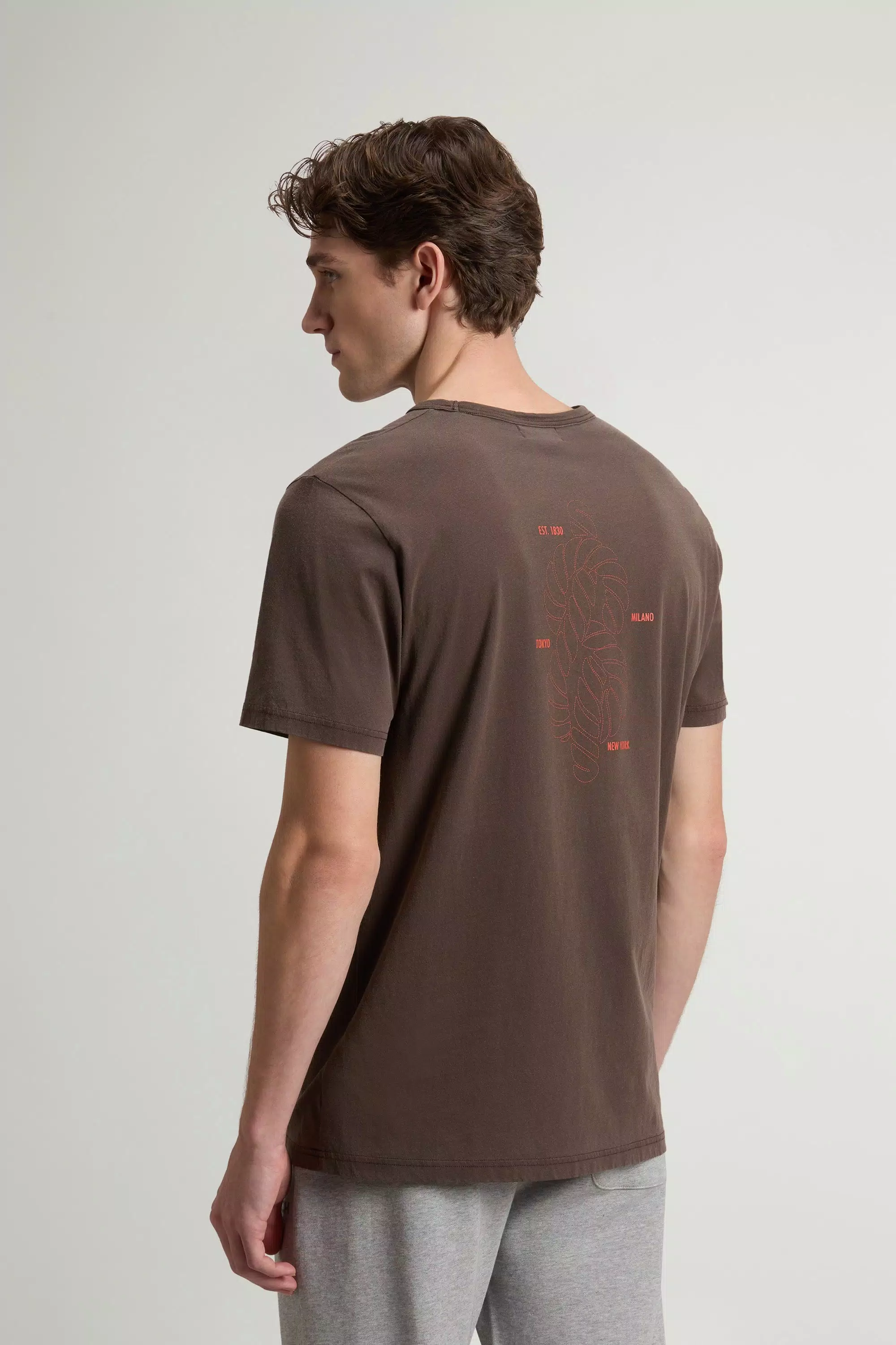 Gedüngtes T-Shirt aus reiner Baumwolle - Abgenutztes Schiefergrau