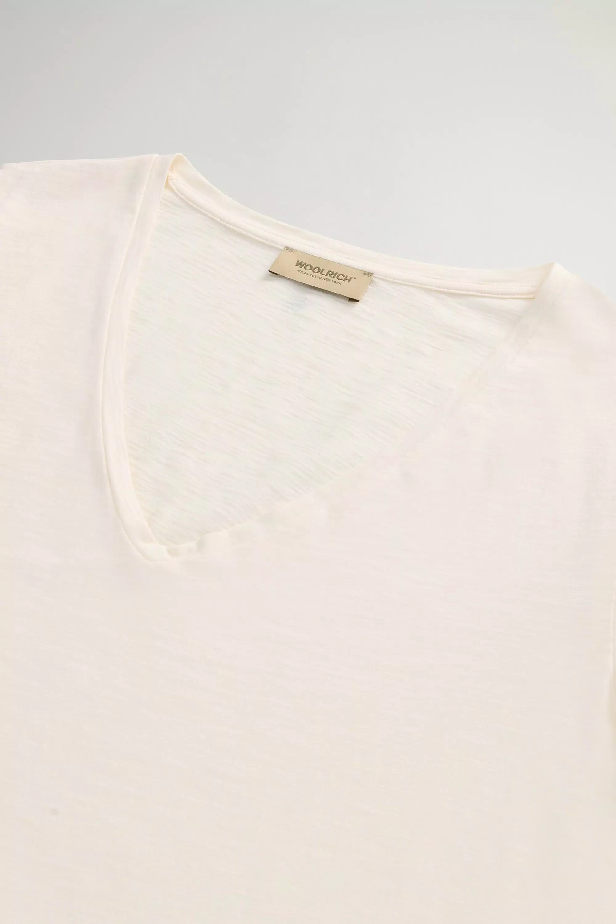 Reinbaumwoll-Slub-T-Shirt mit V-Ausschnitt - Jet Stream