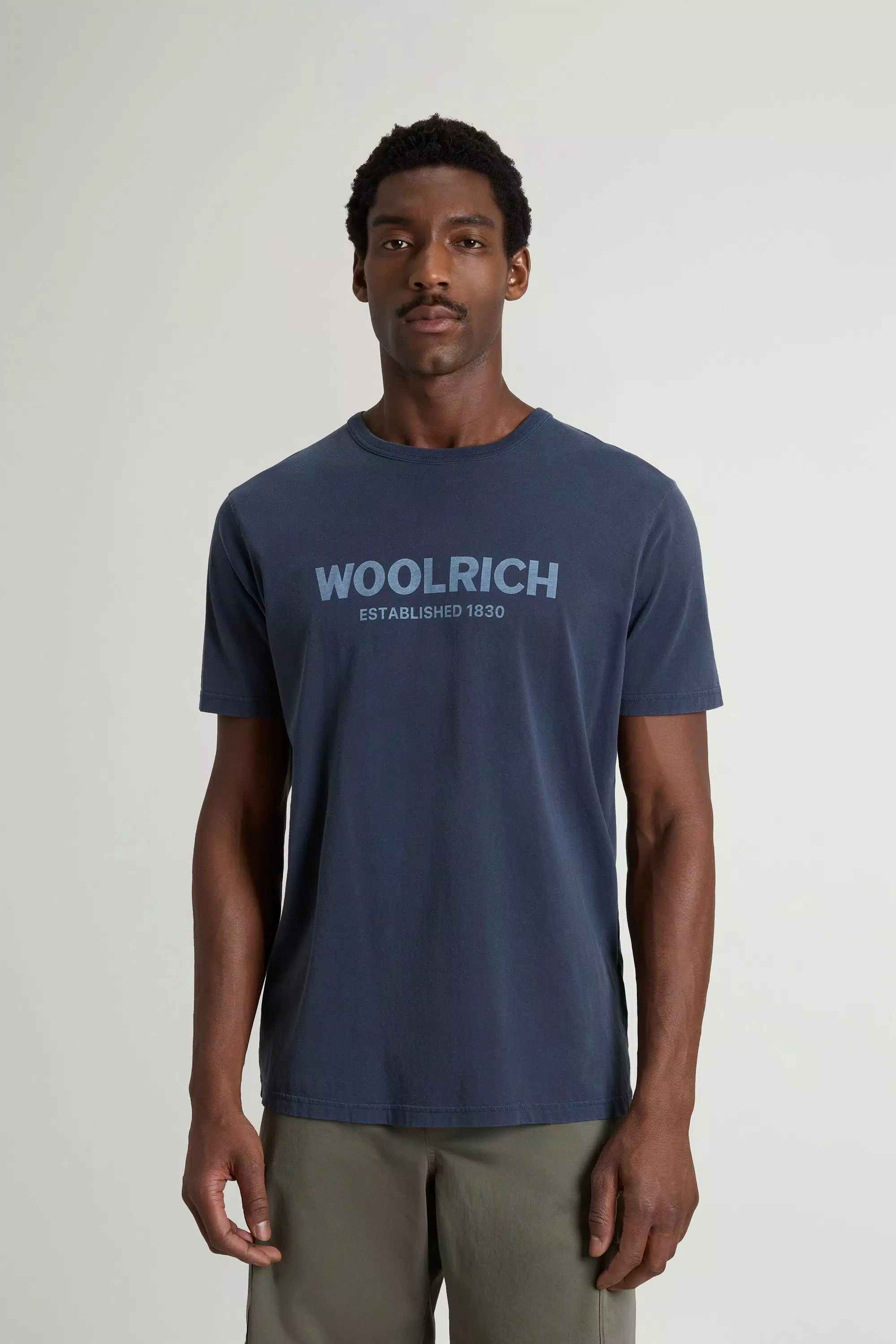 Gewebefärbtes T-Shirt aus reiner Baumwolle - Verblasstes Meltonblau