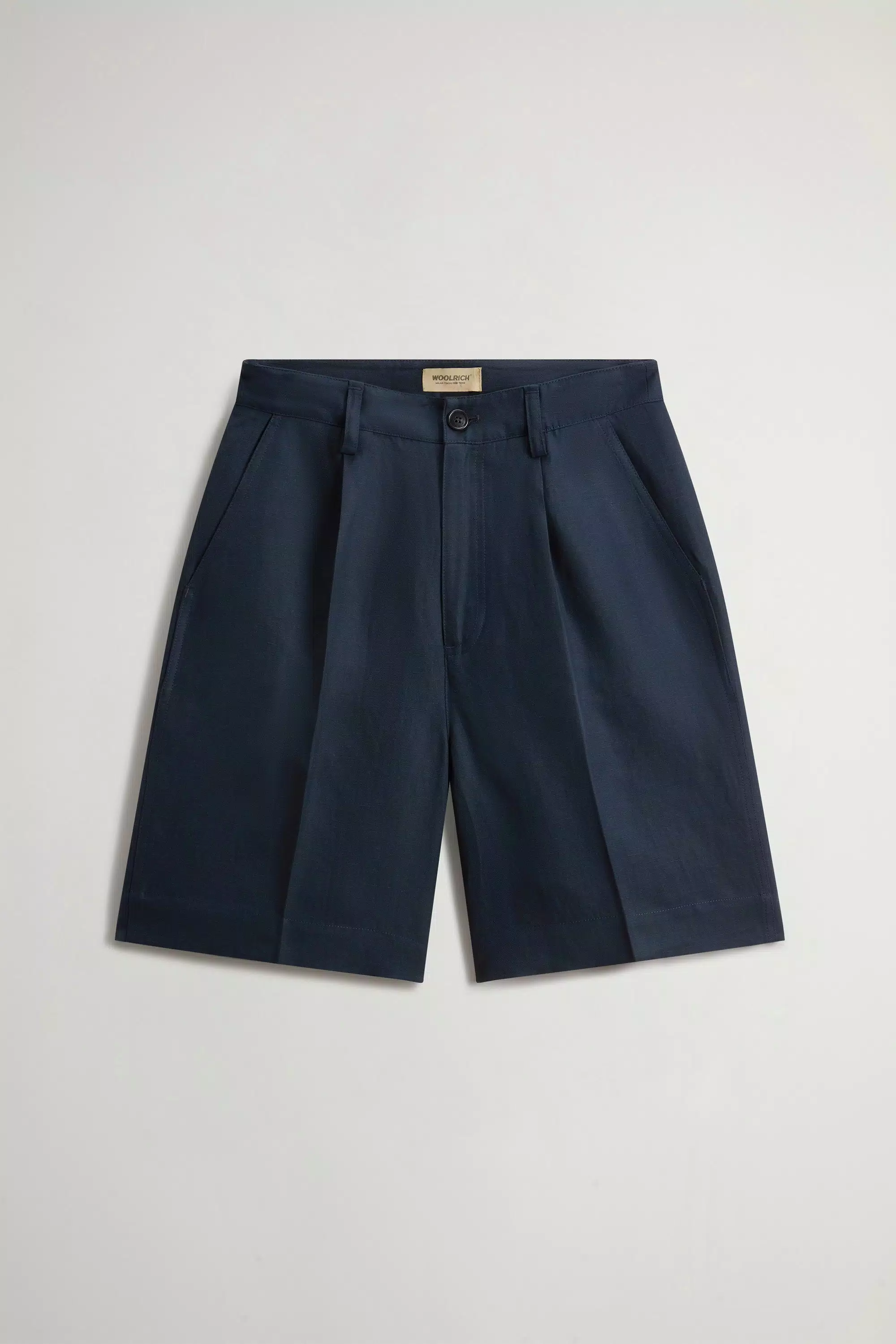 Shorts aus Leinenmischgewebe mit Darts - Melton Blau