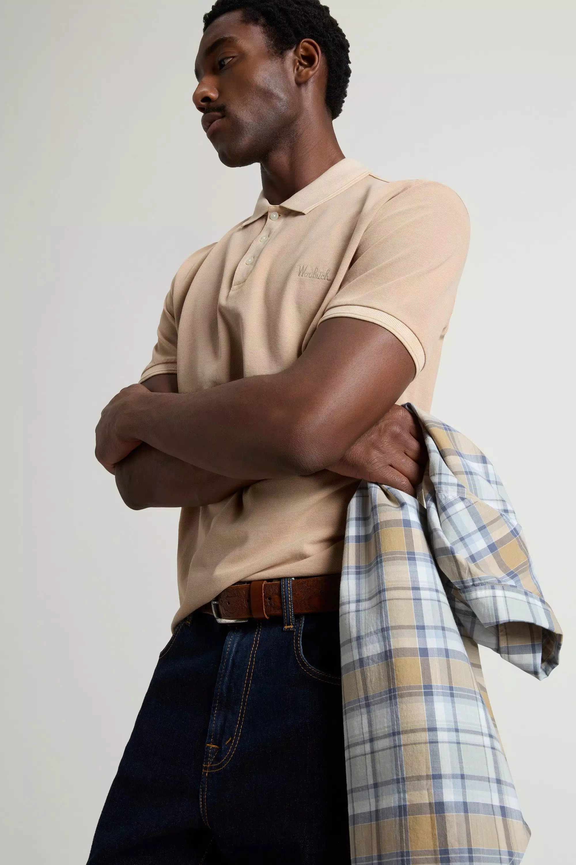 Gedüngtes Mackinack-Polo-Shirt aus dehnbarem Baumwoll-Piqué - Faded Travertine